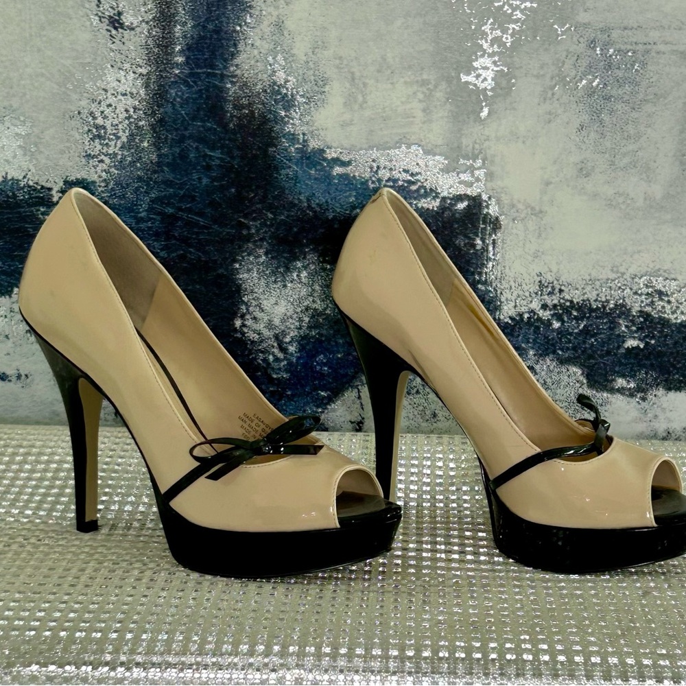 Enzo Angiolini Beige and Black Peep-Toe Heels
